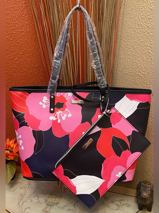 Trina Turk Handbags - Trina Turk - NEW - Red, Navy and Pink Floral Tote Bag with matching wristlet